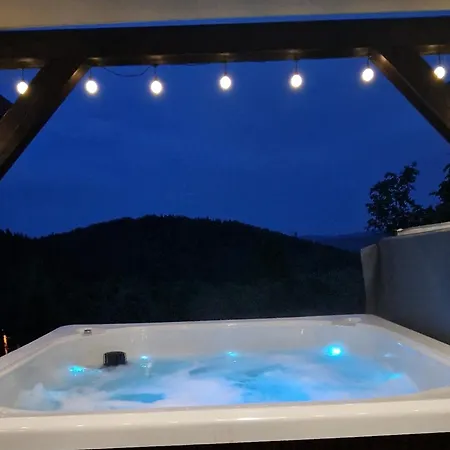 Ferienhaus Na Folwarku Z Jacuzzi Tarnawa Dolna (Lesser Poland)